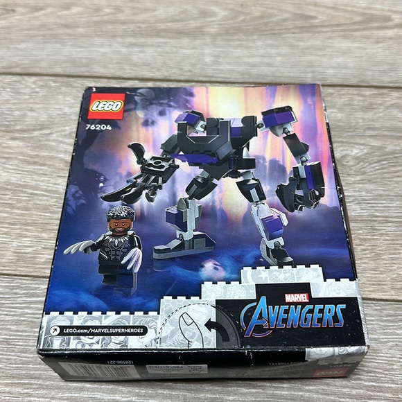 LEGO Marvel Avengers 76204 Black Panther Mech Armor - Damaged Box - New/Sealed - Picture 2 of 6